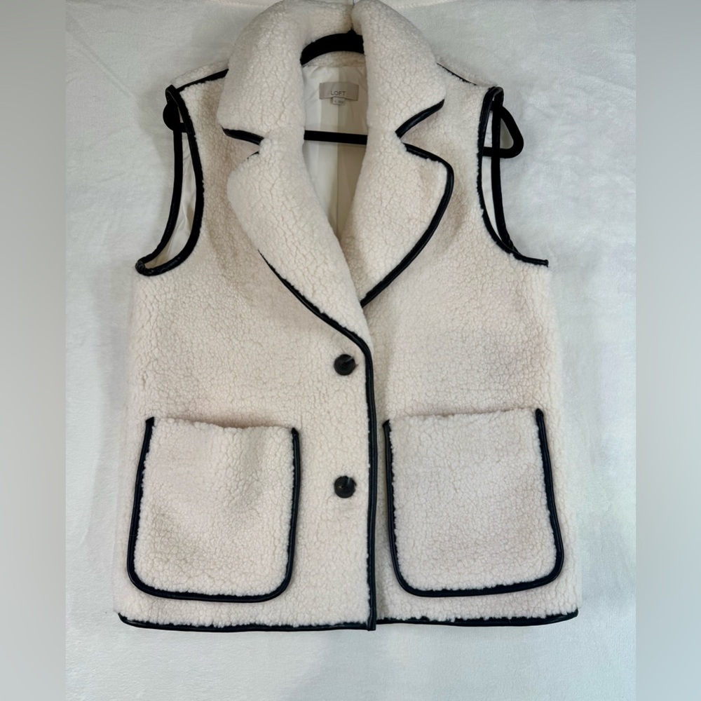 Loft Faux Leather Black Trim Cream Sherpa Vest Size Small